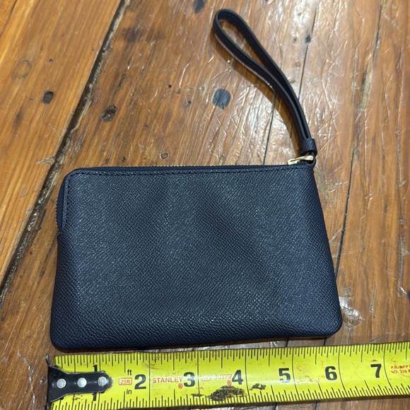 COACH Women's Leather Corner Zip Wallet Wristlet Midnight 58032 IMMID NWT - Picture 2 of 6